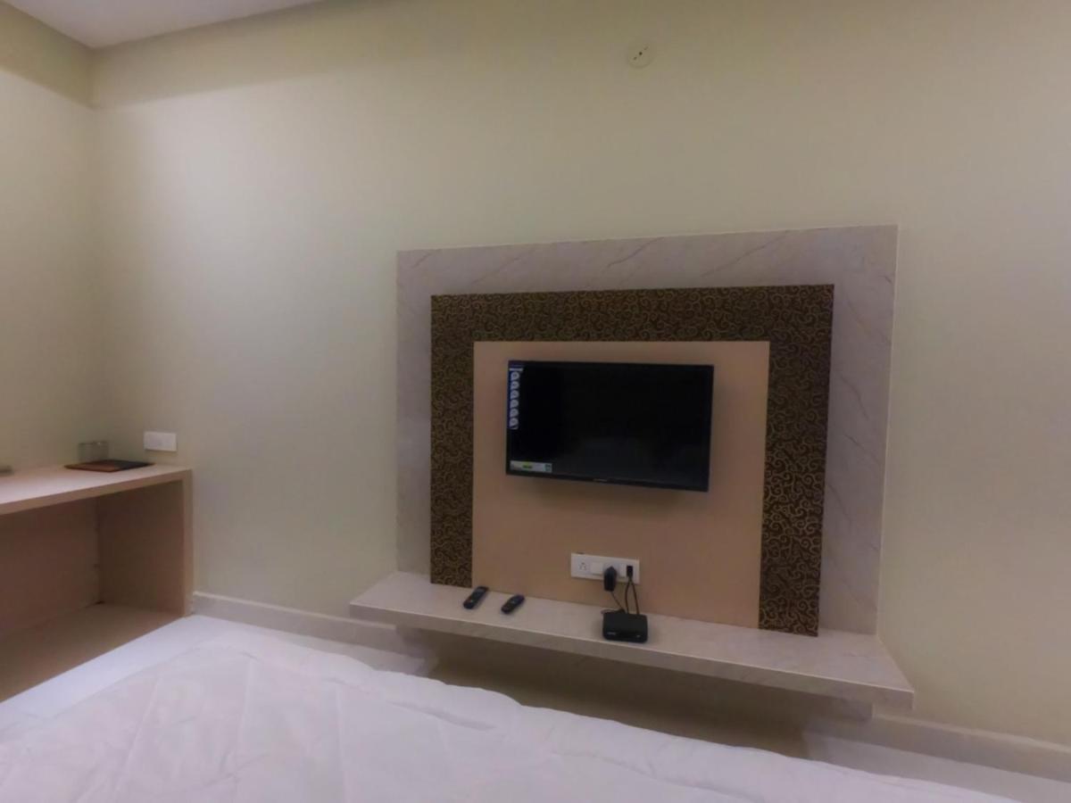 Hotel Meenakshi Hoshangabad Εξωτερικό φωτογραφία