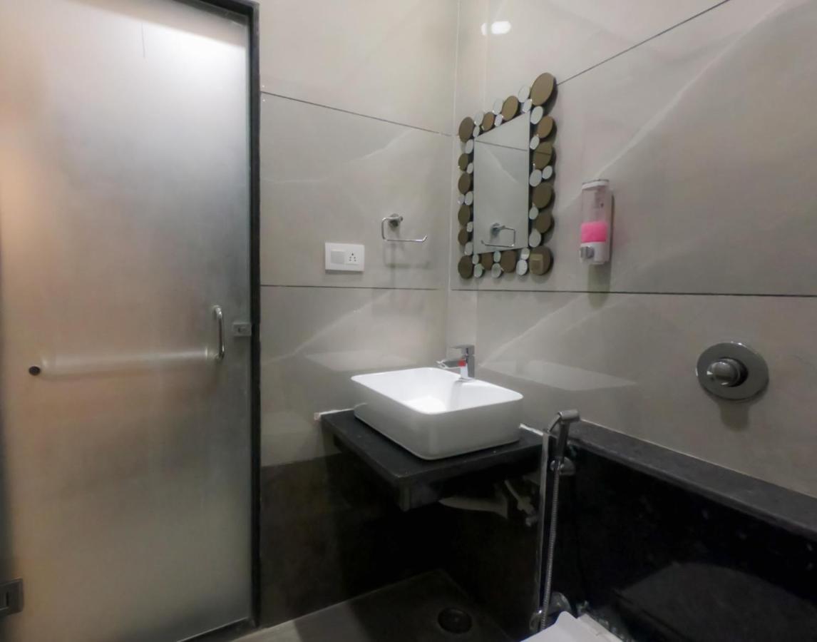 Hotel Meenakshi Hoshangabad Εξωτερικό φωτογραφία